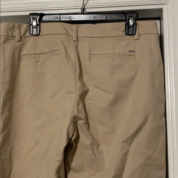 Gently used Tommy Hilfiger Capri Pants size 12 - Picture 3 of 3